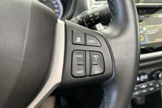 Suzuki S-CROSS (2021) thumbnail 29