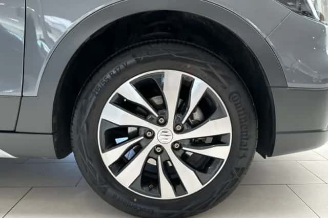 Suzuki S-CROSS (2021) thumbnail 32