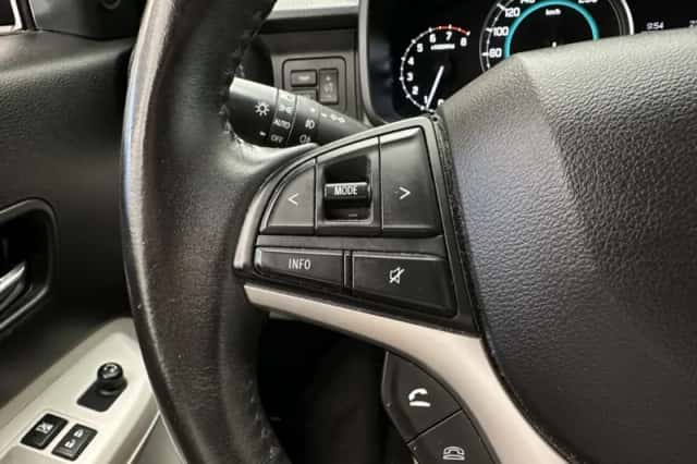 Suzuki Ignis (2018) thumbnail 25