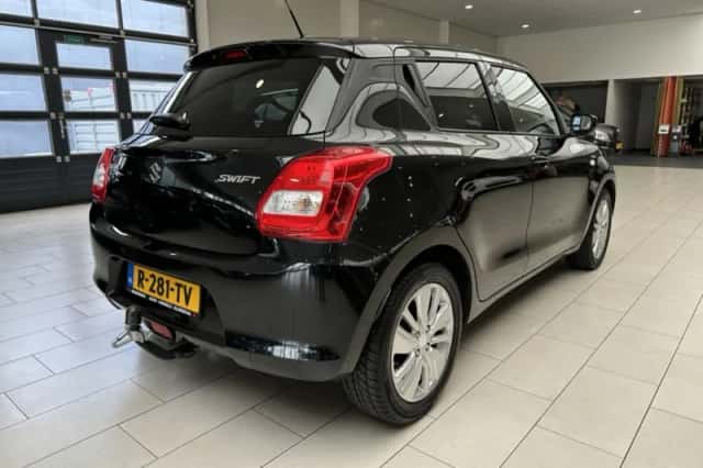 Suzuki Swift (2020) thumbnail 3