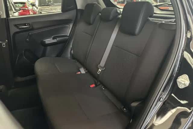 Suzuki Swift (2020) thumbnail 6