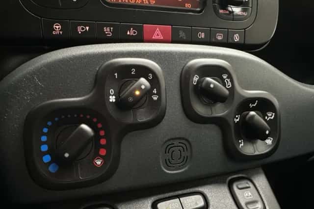 Fiat Panda (2018) thumbnail 12