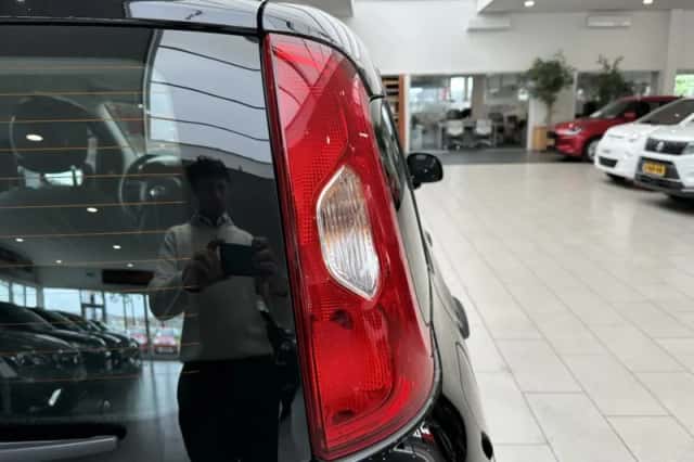 Fiat Panda (2018) thumbnail 19