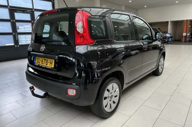 Fiat Panda (2018) thumbnail 3