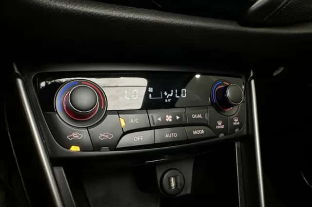 Suzuki S-CROSS (2024) thumbnail 16