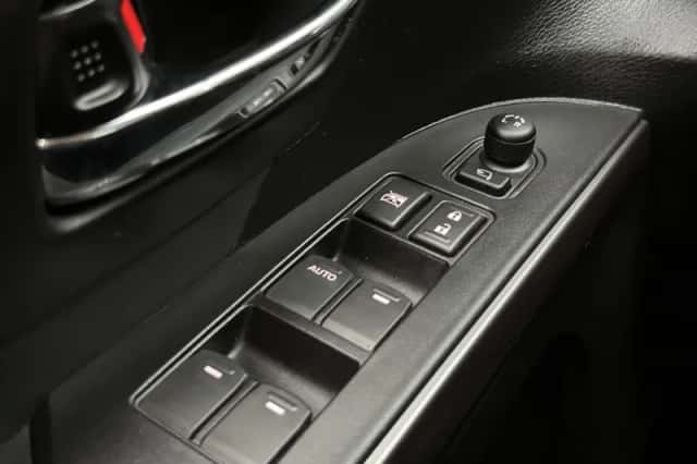Suzuki S-CROSS (2024) thumbnail 19