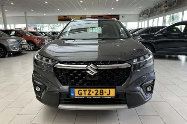 Suzuki S-CROSS (2024) thumbnail 21