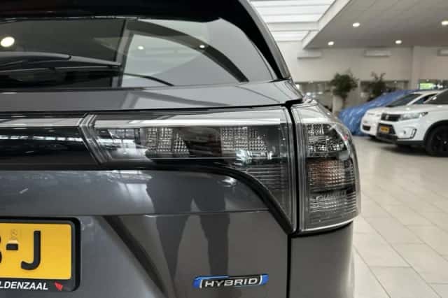 Suzuki S-CROSS (2024) thumbnail 24