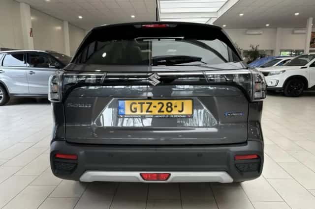 Suzuki S-CROSS (2024) thumbnail 25