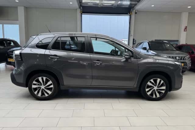 Suzuki S-CROSS (2023) thumbnail 12