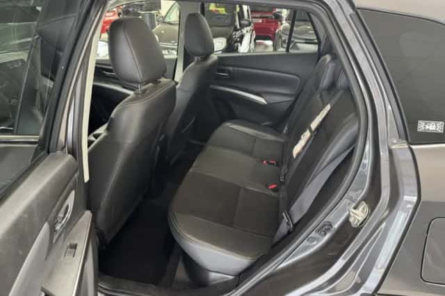 Suzuki S-CROSS (2023) thumbnail 14