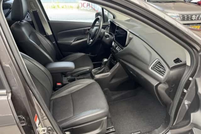 Suzuki S-CROSS (2023) thumbnail 16
