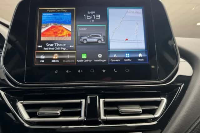 Suzuki S-CROSS (2023) thumbnail 19
