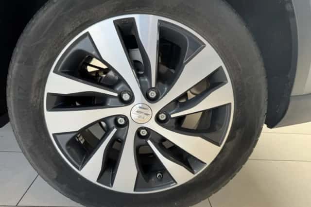 Suzuki S-CROSS (2023) thumbnail 5