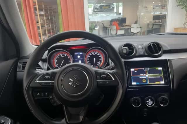 Suzuki Swift (2024) thumbnail 13