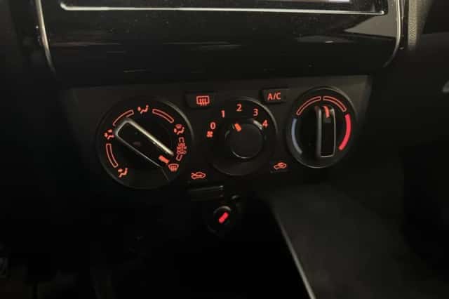 Suzuki Swift (2024) thumbnail 17