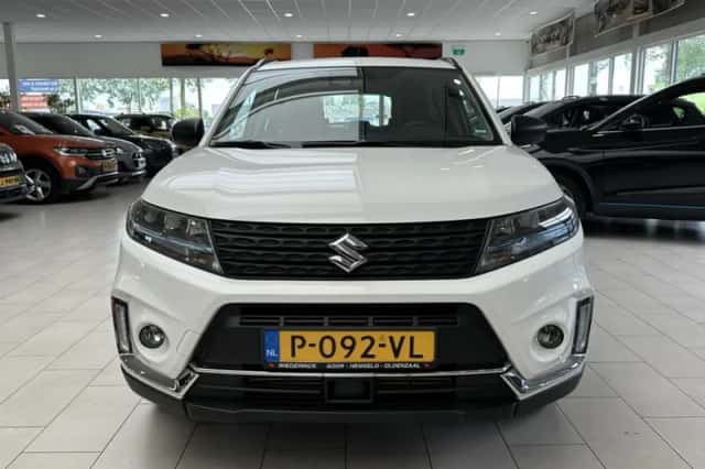 Suzuki Vitara (2022) thumbnail 18