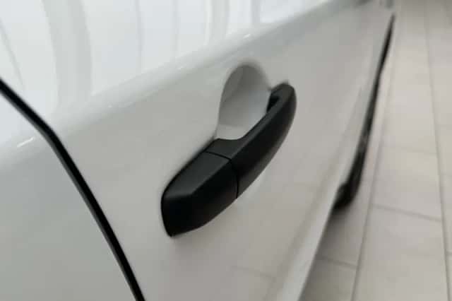 Suzuki Vitara (2022) thumbnail 25