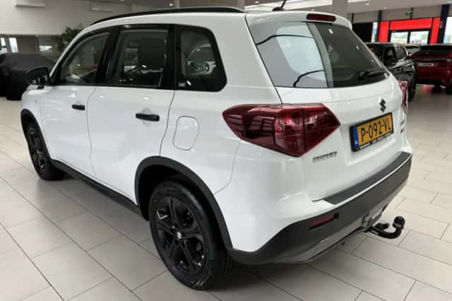Suzuki Vitara (2022) thumbnail 27