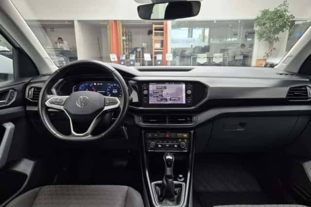 Volkswagen T-Cross (2021) thumbnail 2