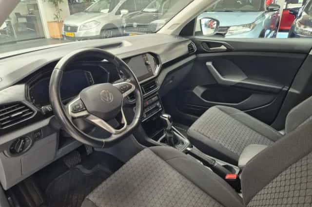 Volkswagen T-Cross (2021) thumbnail 4
