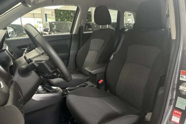 Suzuki Vitara (2025) thumbnail 4