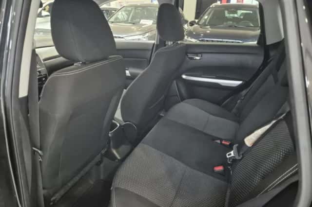 Suzuki Vitara (2017) thumbnail 6