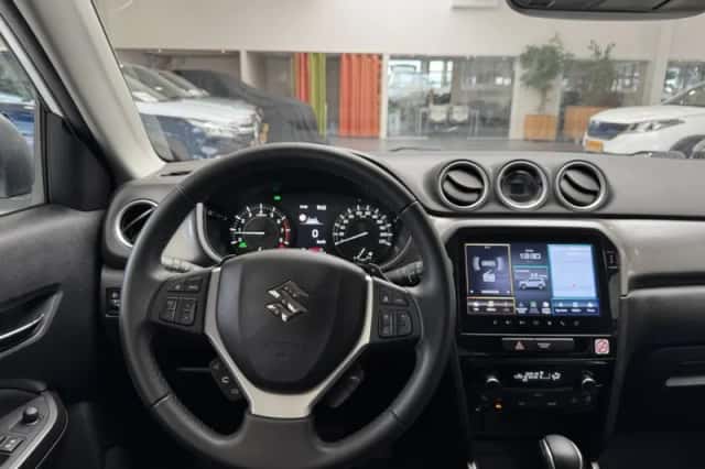 Suzuki Vitara (2025) thumbnail 2