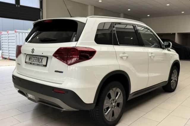Suzuki Vitara (2025) thumbnail 3
