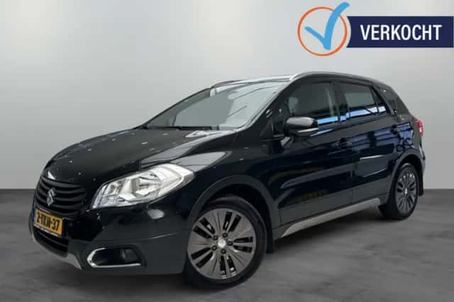 Suzuki S-CROSS (2014) thumbnail 1
