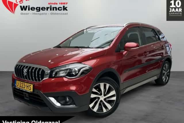 Suzuki S-CROSS (2019) thumbnail 1