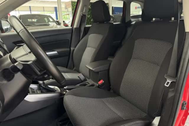 Suzuki Vitara (2021) thumbnail 4