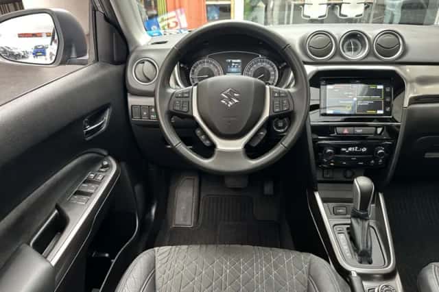 Suzuki Vitara (2021) thumbnail 2