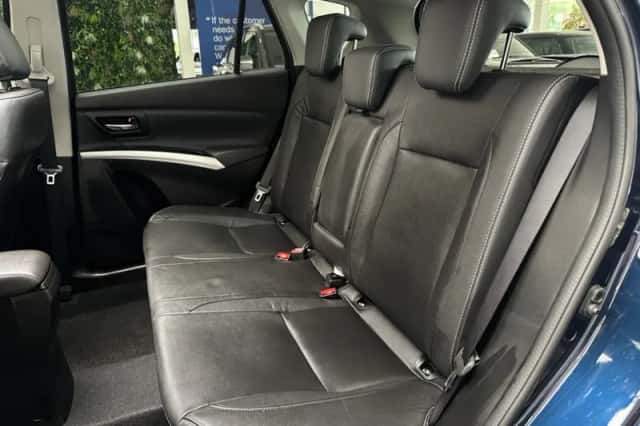 Suzuki S-CROSS (2021) thumbnail 6
