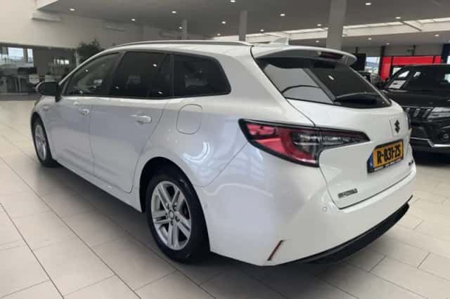 Suzuki Swace (2022) thumbnail 2