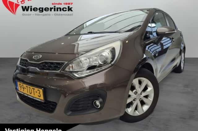Kia Rio (2012) thumbnail 1