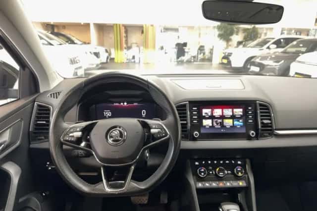 Škoda Karoq (2021) thumbnail 2