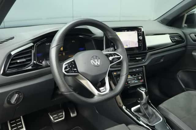 Volkswagen T-Roc (2022) thumbnail 4