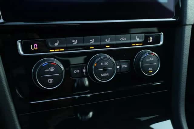 Volkswagen Golf (2019) thumbnail 6