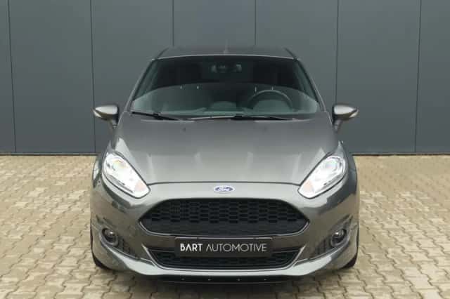 Ford Fiesta (2017) thumbnail 2