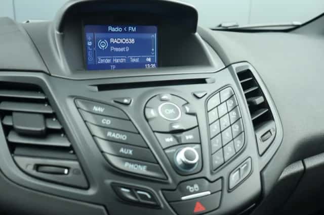 Ford Fiesta (2017) thumbnail 6