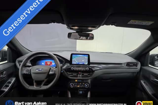Ford Kuga (2021) thumbnail 3