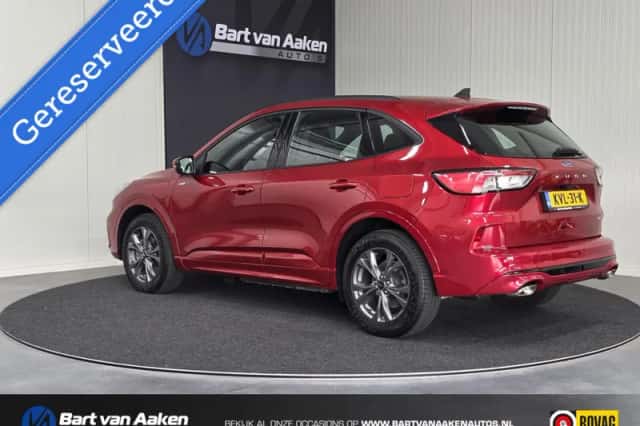 Ford Kuga (2021) thumbnail 5