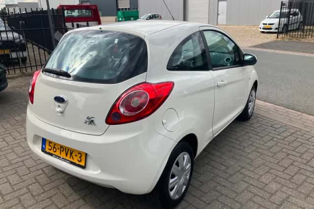 Ford Ka (2011) thumbnail 3