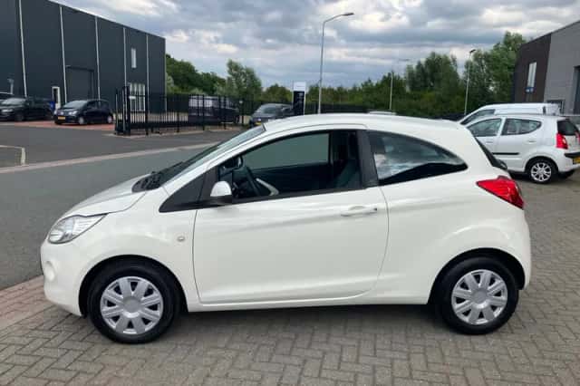 Ford Ka (2011) thumbnail 4