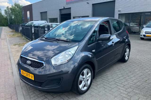 Kia Venga (2013) thumbnail 1