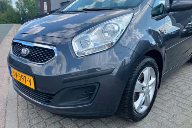 Kia Venga (2013) thumbnail 6