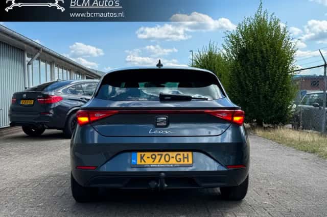 SEAT Leon (2020) thumbnail 4