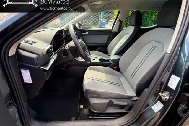 SEAT Leon (2020) thumbnail 5