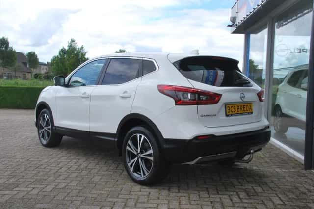 Nissan Qashqai (2019) thumbnail 3